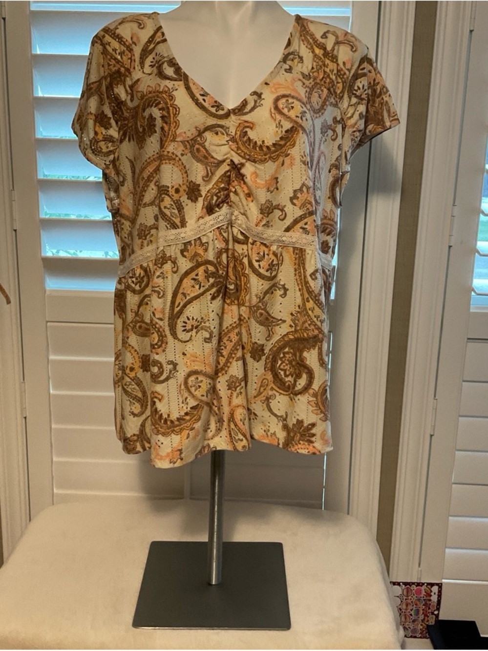 Cato Cream Paisley V-Neck Tunic with Brown Accents